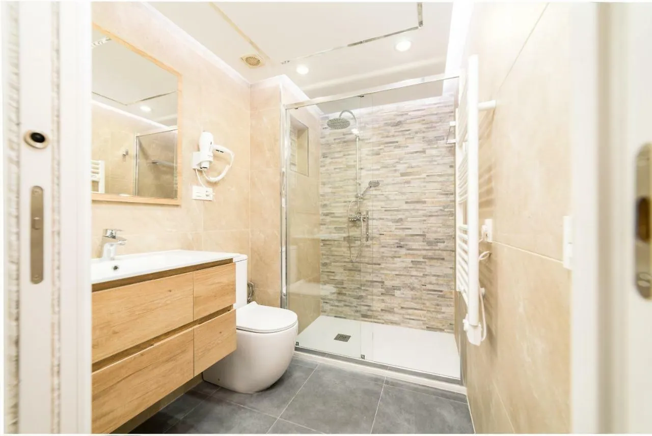 Apartment Suite Homes Saint Felipe Neri Malaga