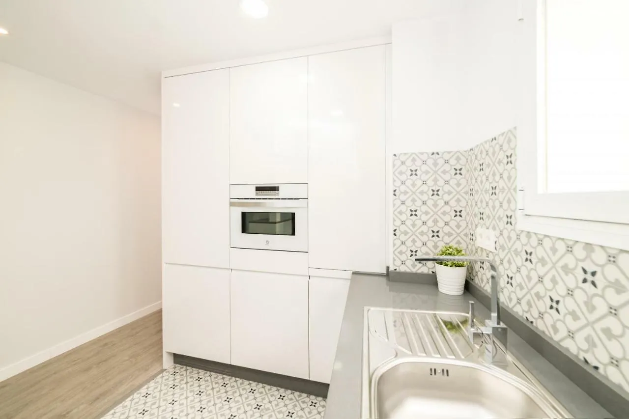 Suite Homes Saint Felipe Neri Малага